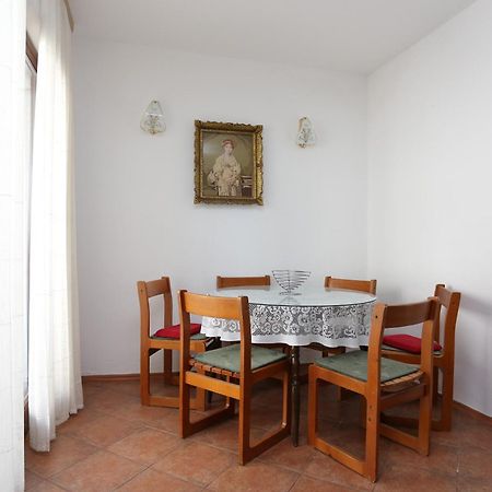 Apartments By The Sea Slatine, Ciovo - 16345 Номер фото