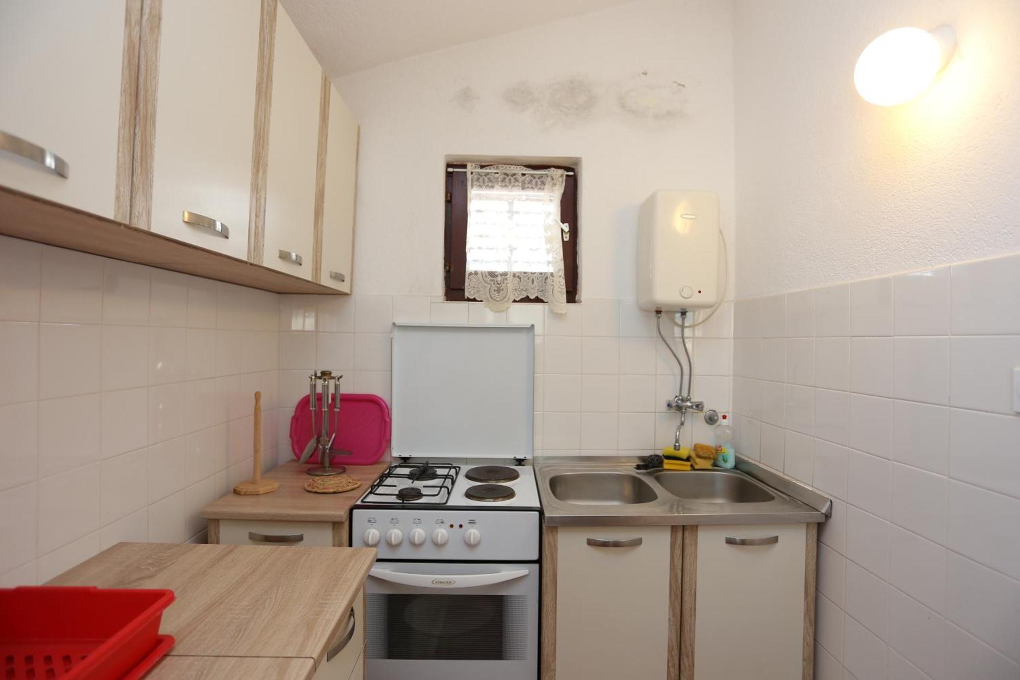 Apartments By The Sea Slatine, Ciovo - 16345 Номер фото